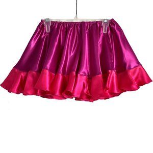 Satin mini skirt with ruffle. Fuchsia colors! Size S. New. For dance